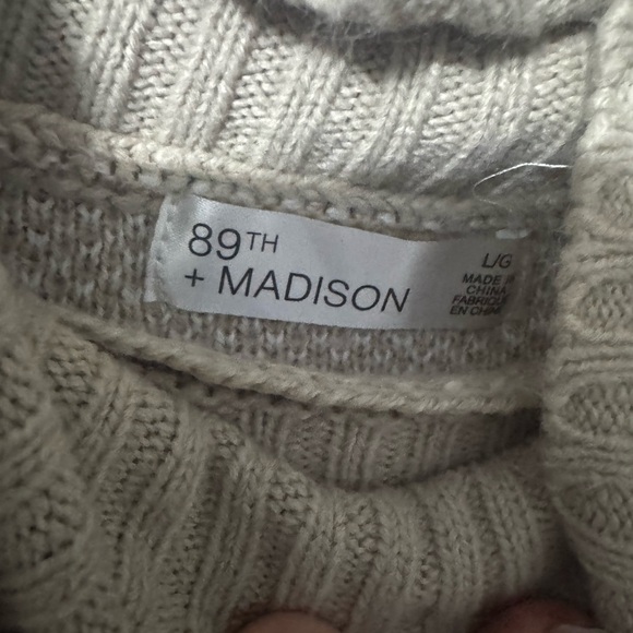 89th + Madison Beige Leopard Print Sweater – Size L - Picture 2 of 3